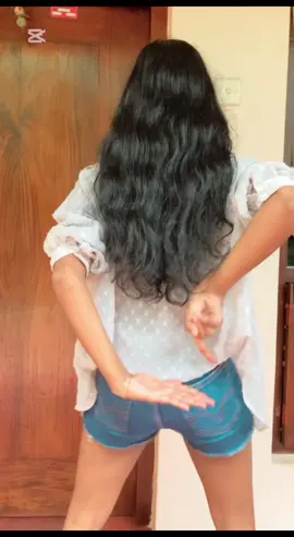 මගෝ රිසා සී සි බසාරේ 😜🤍 සෙල්ලන්😄🖤 DC :@Oshan Liyanage #samajidewwandi #trending #viral_video #foryou #fypシ #srilankan_tik_tok #oshanliyanagedance #OLDS 
