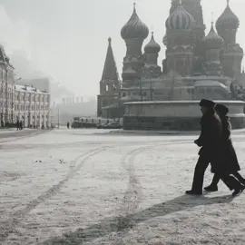 Dostoievski vibes ☕️🕰️🎻🕯️#dostoyevski #dostoevskyfyodor #dostoevsky #playlist #russia #russian #noitesbrancas #whitenights #BookTok #classic #art #foryoupage 
