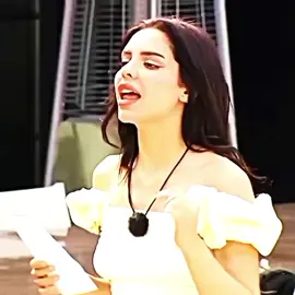 she is the queen #algeriangirl #algeria #qesmawnasib #qesmawnasseb @Farah razem 