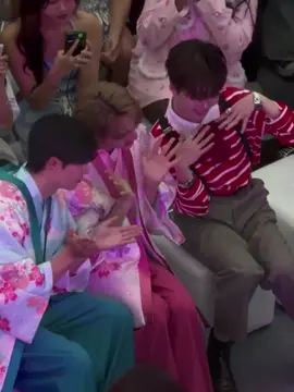 🌱Hai em bé thì dễ thương,chú Zee bình thường:)))🤭(CreX:@cooheartfc15)🌱#cooheart #earthkatsamonnat #nunew #zeepruk #xuhuong #xuhuongtiktok 