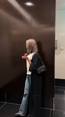 🤦🏿‍♀️