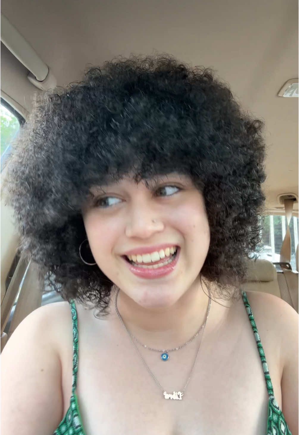 En el nombre de todos los rizados. ¿También les pasa girls? Pd. Videito de hace unos días que no había subido ✨ Ig: alondris322 🌸 #afro #contenido 