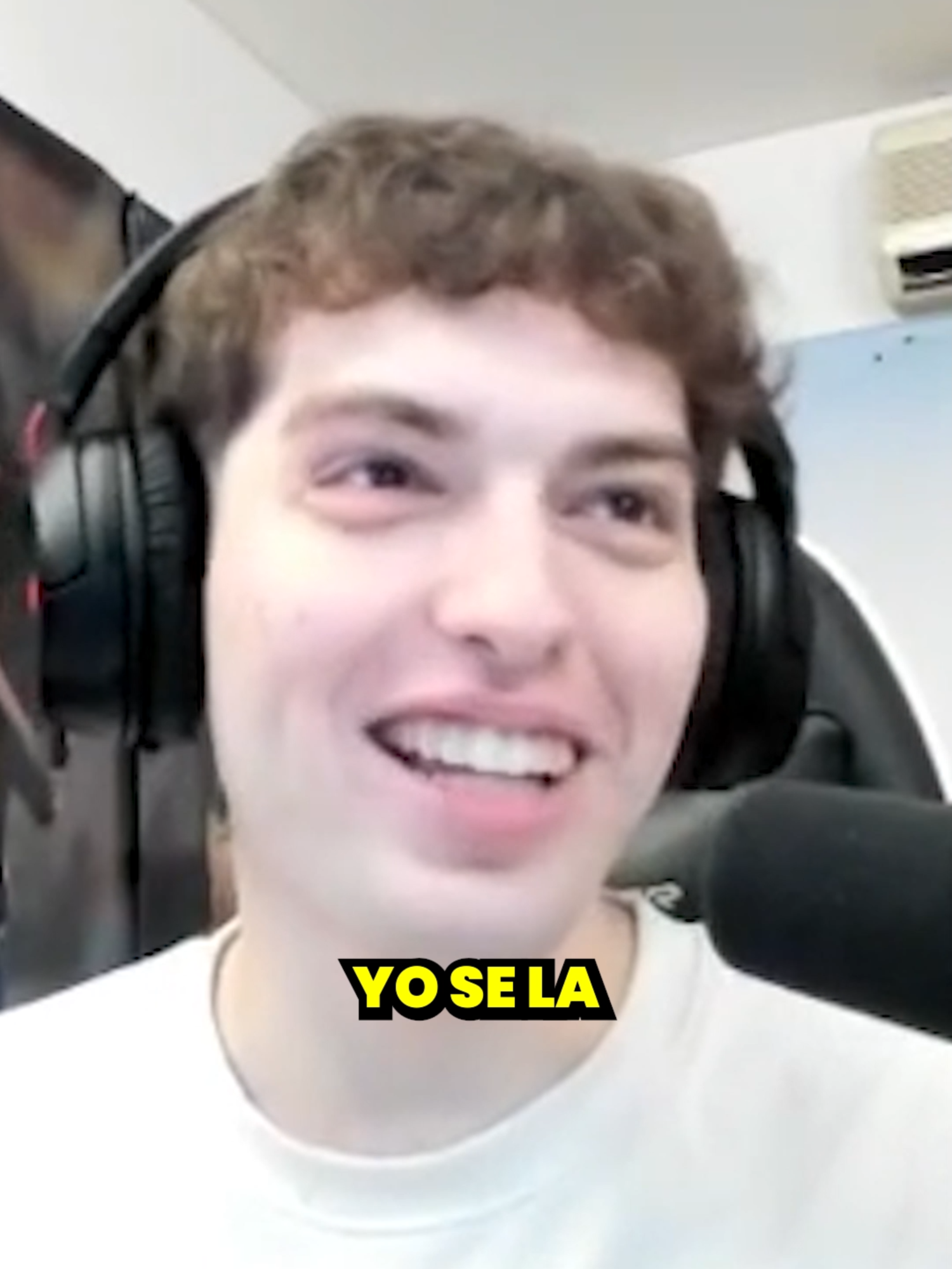 DAVO?? 🤨🏳️‍🌈 #lacobra