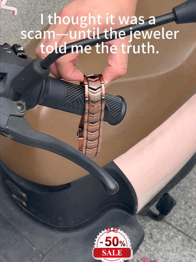 it's not that gold can't afford it, butcopper is more cost-effective. #fyp#foryoupage  #jointpainrelief#arthritisrelief  #circulationboost#sleepbetter  #fatiguerelief#naturalhealing  #SelfCare#copperbracelet  #magneticbracelet#healthyliving  #tiktokshop#tiktokmademebuyit 