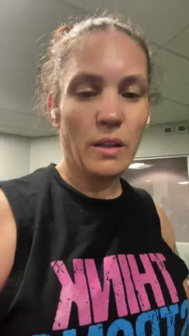 Move your body! Protect your body @Ilona Maher how about being strong!?? That’s my flex too!! #jiujitsu #femaleathlete #workout