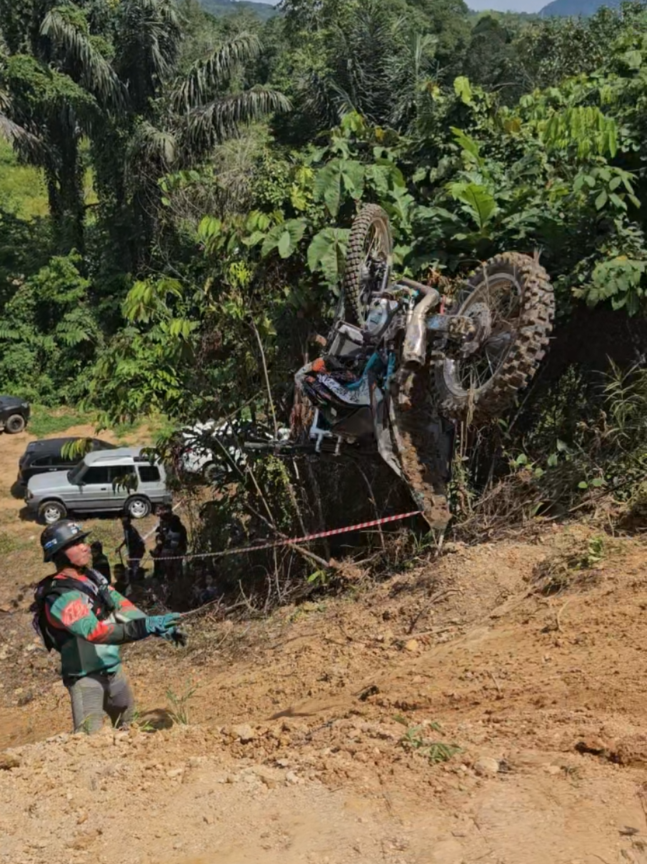 Tanjakan fulltrack #exploremeratus5 