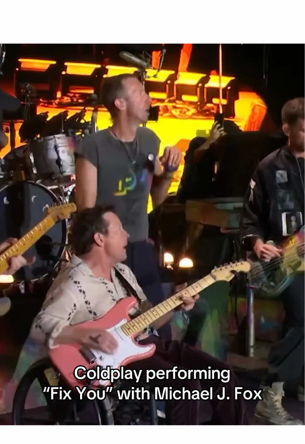 There’s no shortage of wholesome moments at Coldplay shows. Tears streamed down our faces when Michael J. Fox played guitar on stage with them at last year's @Glastonbury Festival 😭 (📹 via yt/bbcmusic)