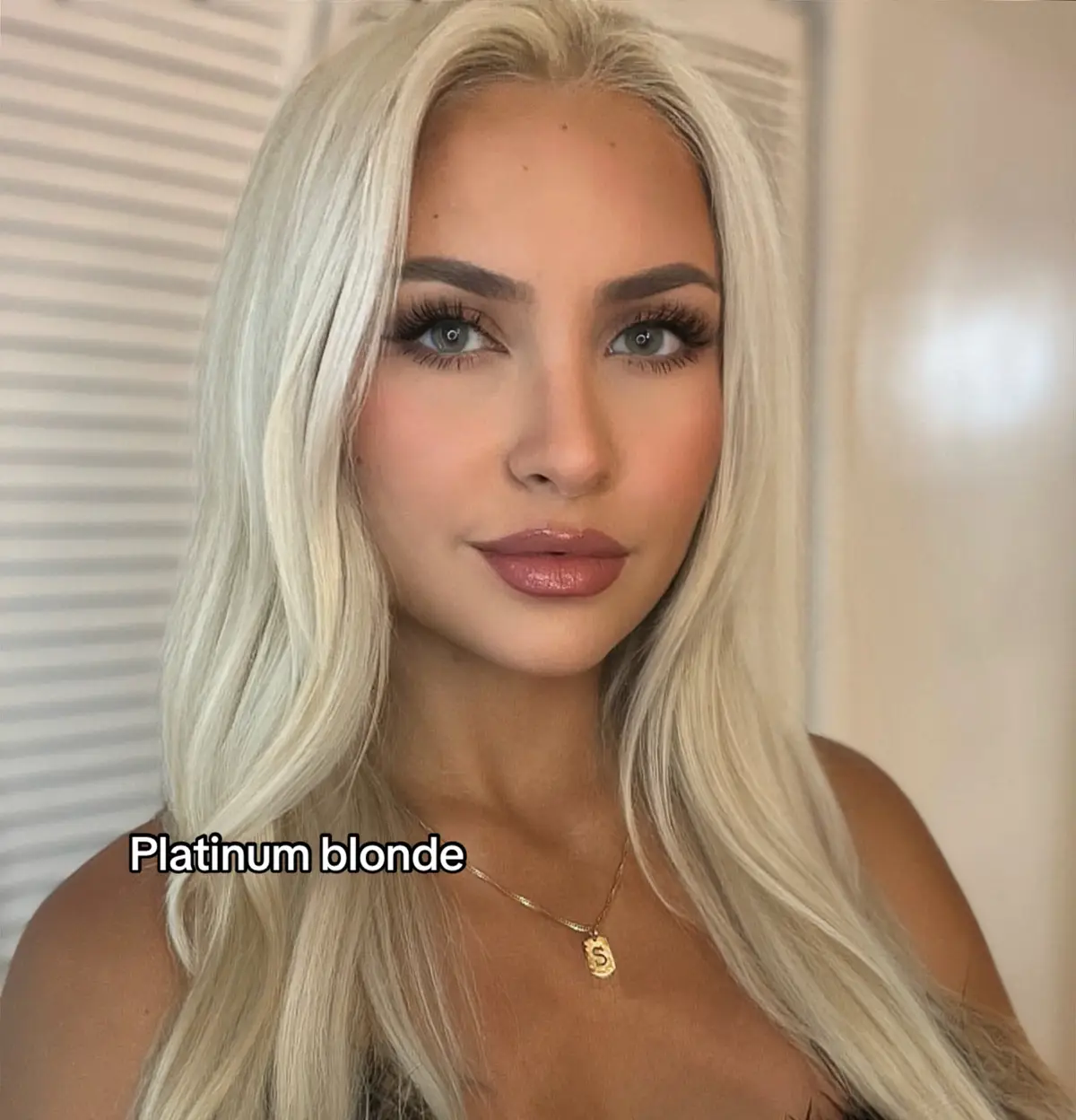 Favorite? #hair #hairtok #hairstyles #haircolor #hairtransformation #blondes #platinumblonde #brunette 