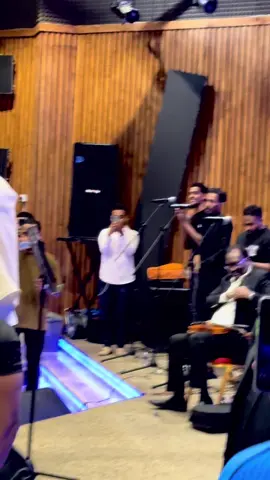 السمحات بريدن 🎶♥️.  #حسين_الصادق_hussain_elsadig #الدكتور #حائل #مشاهير_تيك_توك #سودانيز_تيك_توك_مشاهير_السودان #السودان #اكسبلور #الشعب_الصيني_ماله_حل😂😂 