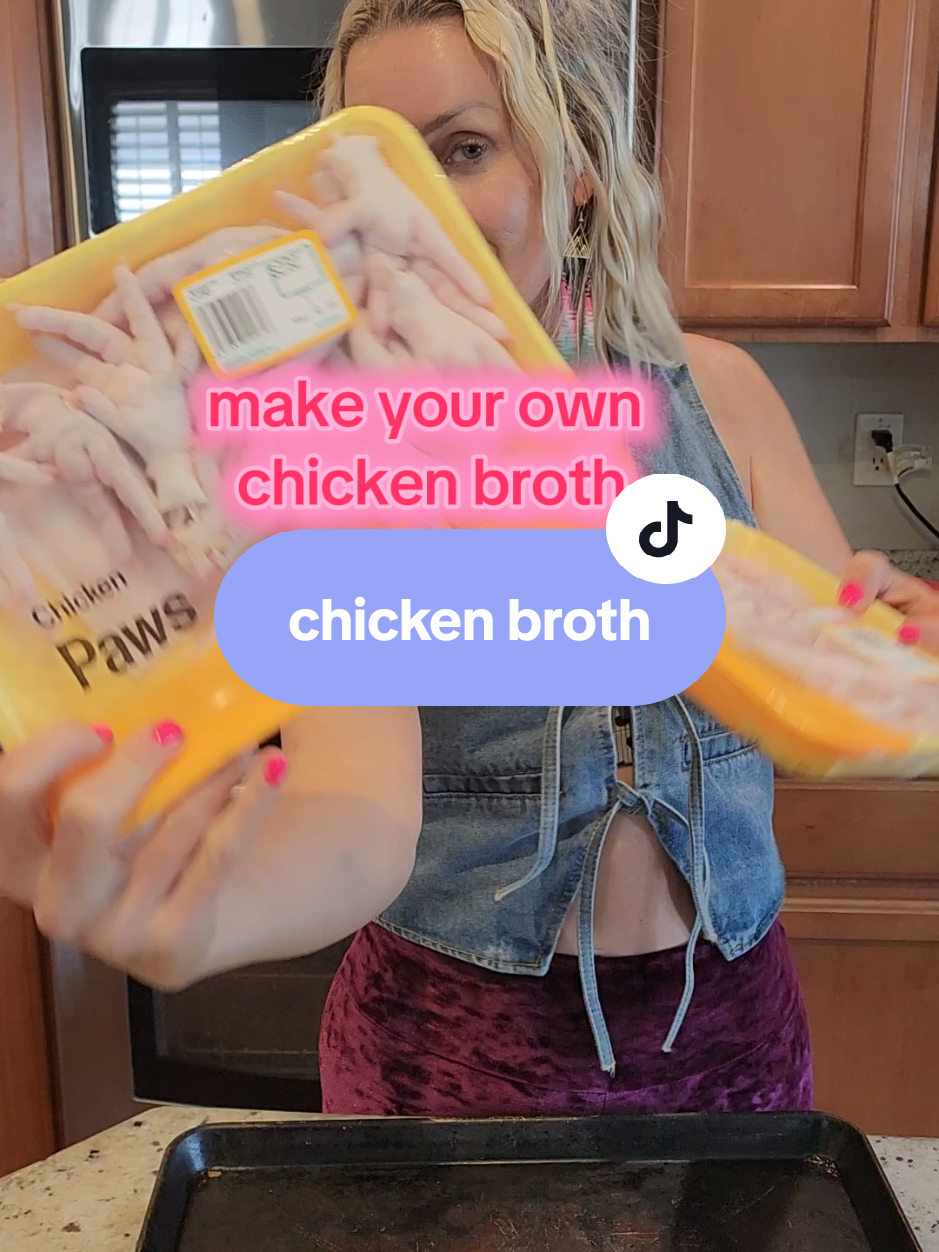 make your own chicken broth #chickenbroth  #canning #homemade #broth 