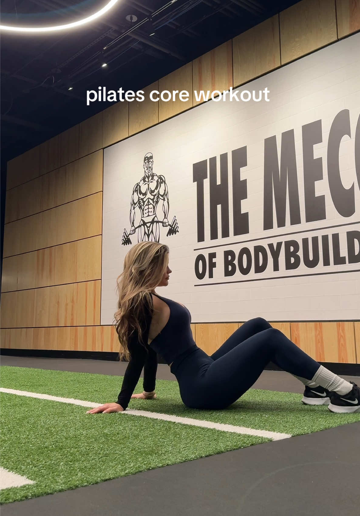 pilates core workout 💙🤍  follow my insta for more<3  #fyp #foryou #fypシ #wellnessjourney #pilatesworkout 