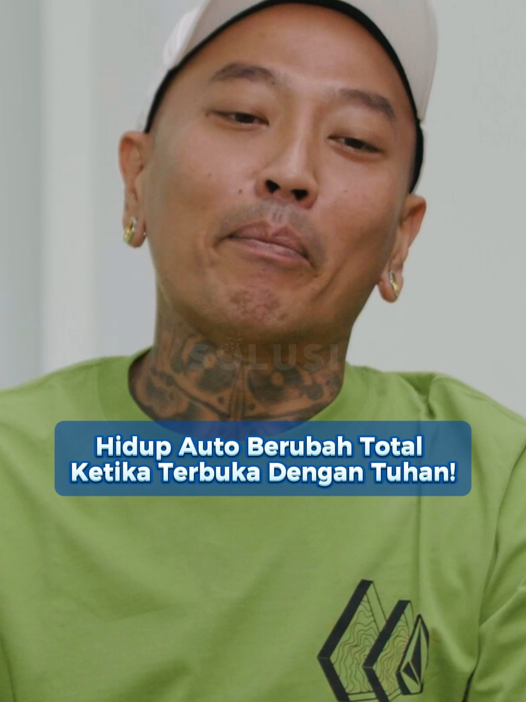Ketika mulai terbuka dan jujur di hadapan Tuhan, di situlah Tuhan mulai bekerja dan mengambil alih segalanya, sehingga kita bisa mengalami Tuhan secara pribadi. Menangis bukanlah kelemahan, justru lewat air mata dan kejujuran, hati dipulihkan dan hidup diubahkan. Pernah mengalami titik balik seperti ini? Silakan bagikan ceritamu di kolom komentar ya Sahabat #SolusiTalks #kisahnyata #fyp