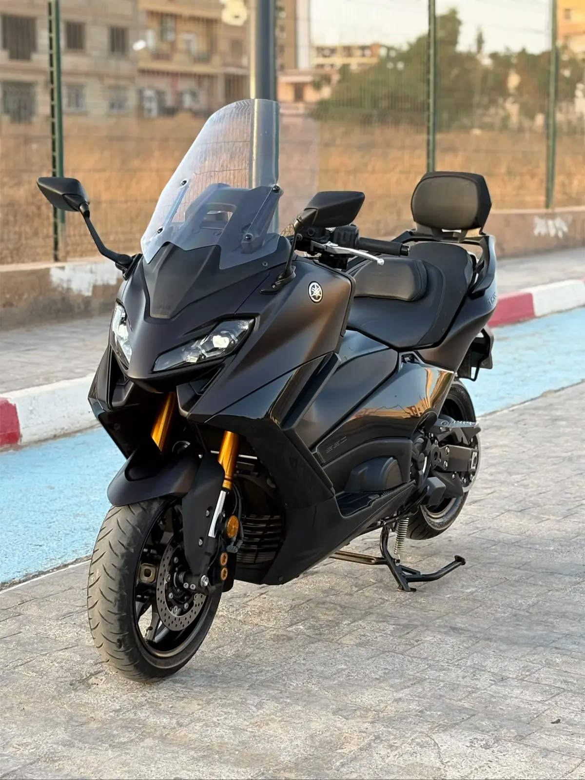 🟤YAMAHA🟤 Tmax 562  Année 2024  Kilomètres 8.000KM Carte grise : Safia   📞0675353106☎️ #gpx_moto_amine 