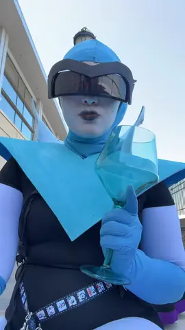 Hello My Beloved Peons Tis I #queen #queencosplay #queendeltarune #deltarune #deltarunechapter2 #deltarunecosplay #connecticon 