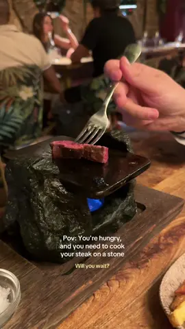 Ever cooked your own steak right at the table? This unique dining experience is next level! @Carnal Steak House  #SteakOnStone #foodtiktok #RestaurantExperience #Foodie #UniqueDining #CookYourOwn #FoodTok #DinnerIdeas #barcelona #barcelonafood #barcelonatravel #RestaurantReview 