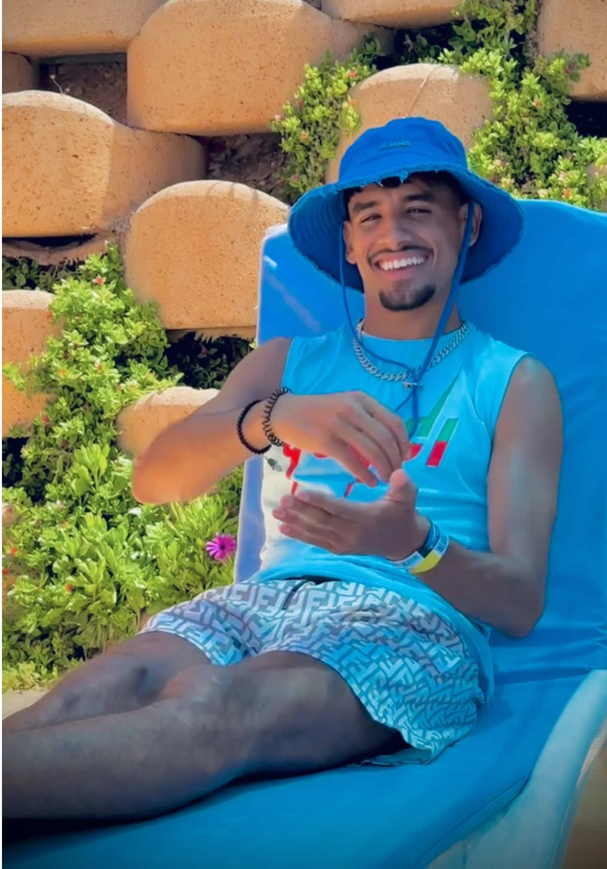 Shourak Ma Ydoum 🤪🔥 @✨H O U A R I✨ @Wari Shop 🛍️💸 #houarimerzoug31 #oran #CapCut #fyp #الشعب_الصيني_ماله_حل😂😂 #pourtoi #اكسبلور 