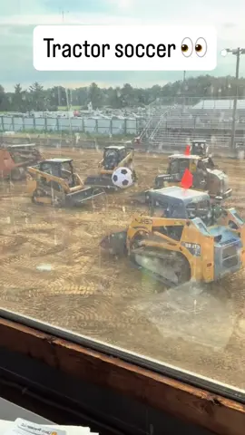 This is amazing 😂 (via @Jenna Sluder) #futbol #Soccer #tractor #country 