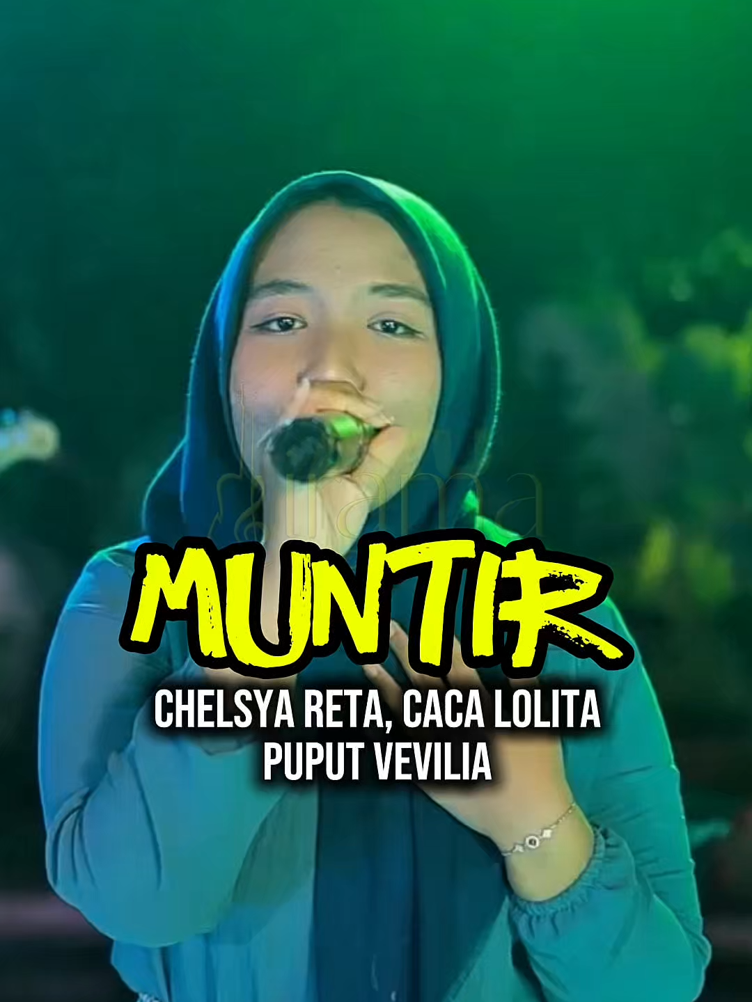 Kadang kita bukan kalah… cuma NGALAH Wesss Munter   Bukan pahlawan.  Bukan siapa-siapa.  Cuma orang biasa yang akhirnya milih mundur — pelan-pelan, sambil nahan perih.   