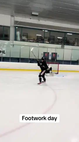 Footwork day🔥#hockeydrills #hockeytok #hockeytiktoks #hockeytraining #connorbedard 