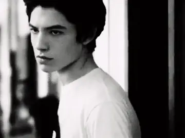 EZRA #viral #ezramiller #bpedit #fyp #looksmaxing 