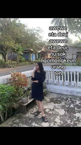 langganan diomongkeun ku si eta mah😘#katakata #story #sunda #potolive #sindiran #foryoupage 