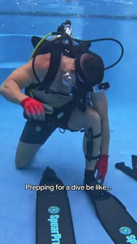 Gotta make sure everything is ready to go before a big dive…🕺🤿🌊😏  #diving #watersports #spearfishing #speardiving #livinginflorida #floridalifestyle #divingprep #hearnlifestyle 