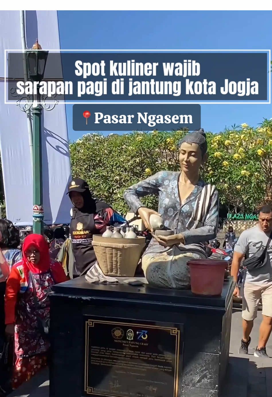 Ada yang kurang rasanya kalau ke Jogja belum sarapan disini Sebaiknya datang sebelum jam 09.00 karena masih lengkap jajanan tradisional apapun pasti ketemu ✨ • • 📍Pasar Ngasem Jogja #jogja #jogja24jam #pasarngasem #sarapanjogja #jogjafoodhunter #jogjaviral #kulinerjogja 