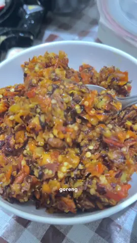 #mukbang goreng garem pake cabe setengah kilo, makanan waktu ga punya uang #viral #fyppppppppppppppppppppppp #tiktokviraltrending #masukberandafyp #gayaditiktok #fypシ゚ #foryoupage #foryou 