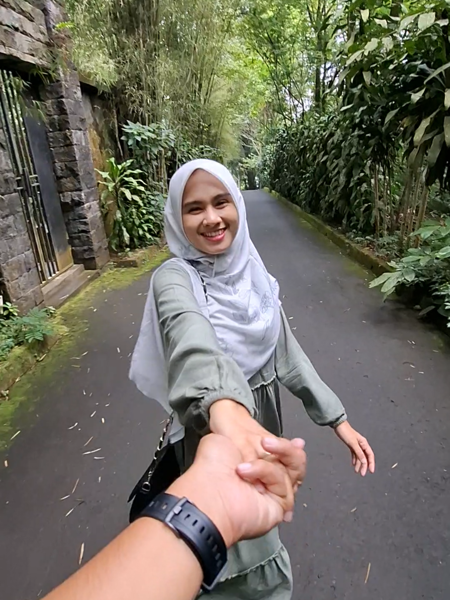liburannya udah usai saatnya kerja lagi say...