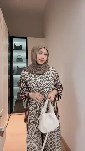 Ini sih harus banget chekout, nyaman bgt oneset nya #rekomendasi #ootdfashion #OOTD #oneset 