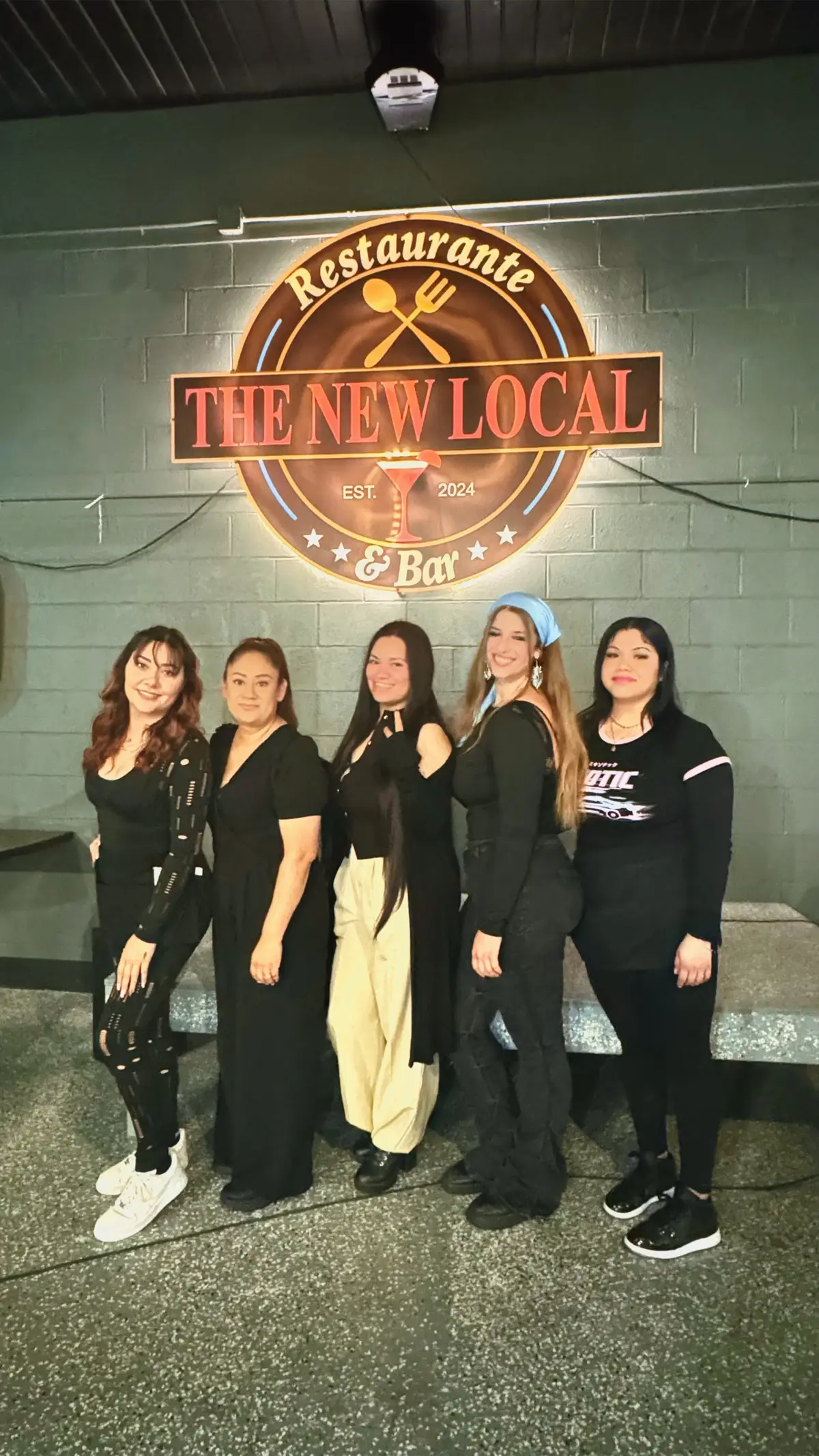 Gracias por todo chicas!! @The New Local Restaurante  📍 Location details: The New Local Restaurant 