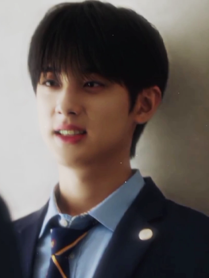 boi vi a hot #kimminkyu #kyuri #bitchxrich2 
