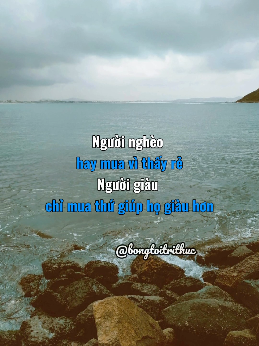Cuộc sống không thưởng cho người tiết kiệm nhất. Mà cho người hiểu rõ thứ gì đáng giá.. #bongtoitrithuc #tamlyconnguoi #SáchTàiChínhCáNhân #GiáoDụcTàiChính #fyp 