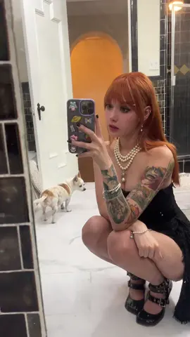 coco cameo look at her