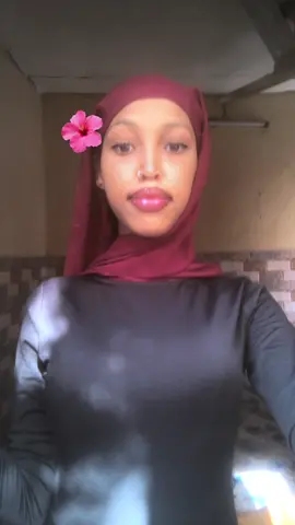 Hab isi 👸🏼🖤😂