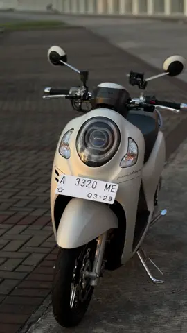 Dingin kaya sikapnya🥶 #scoopyhar #scoopy #scoopyindonesia #scoopymodifikasi #fyp #masukfyp #xyzbca 