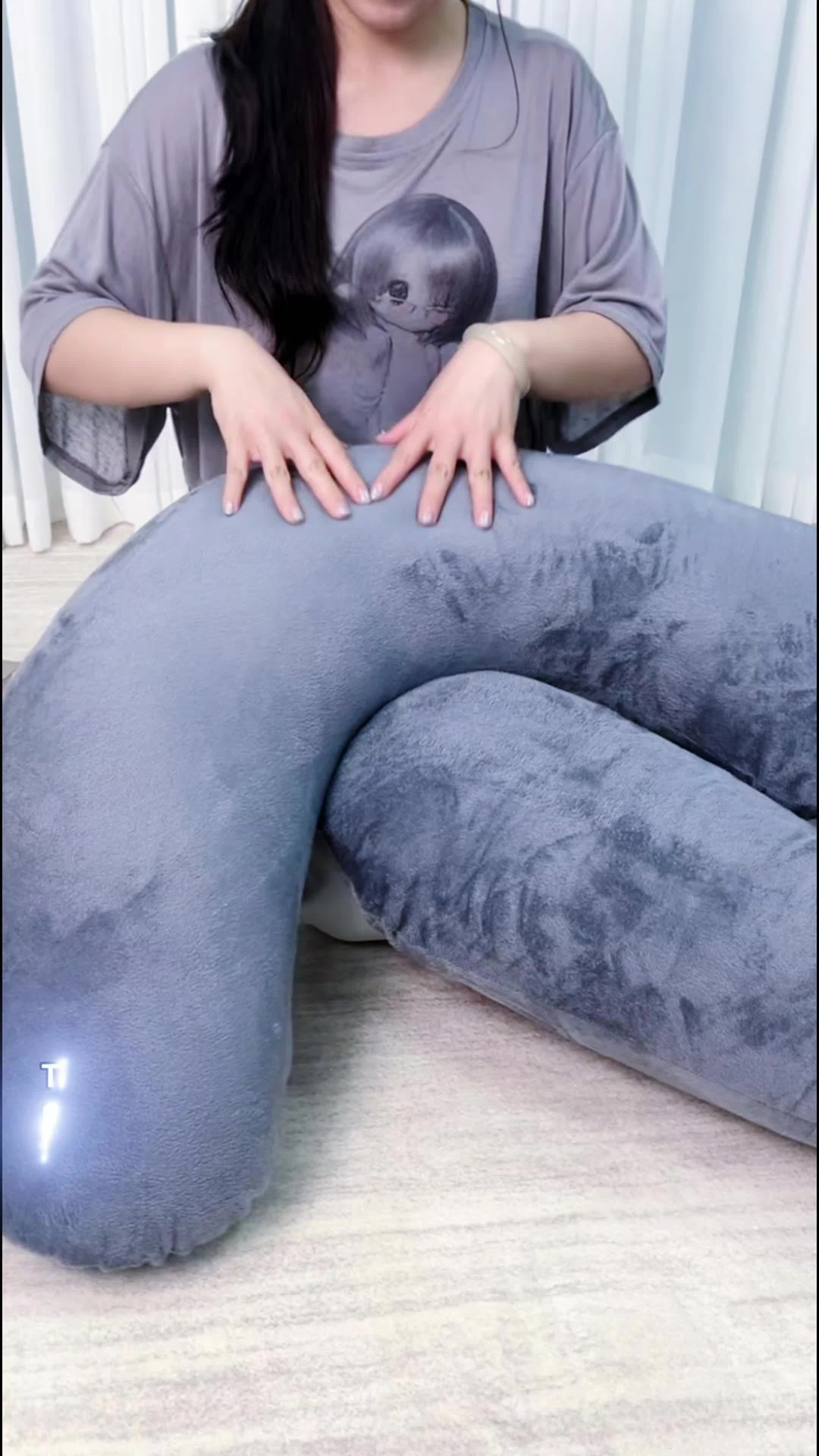 Sleeping pillow during pregnancy, J-shaped nursing pillow for pregnant women, abdominal support for pregnant women and side lying, detachable crystal velvet J-shaped lumbar support pillow, #fyP #foryou #foryoupage #viral #tiktokshopblackfriday #trending #tiktokshopcybermonday #tiktokshop #christmas #fypシ #fyp #tiktok #TikTok #Home #homelife #interiordesign #cleaning #organization #family #daily #follow #DIY