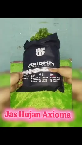 jas hujan axioma.  bahan pvc tebal & elastis.  sangat nyaman di oakai & ga bikin rbes.  #jashujananak #jashujandewasa #jashujanmurah #jashujanbagus 