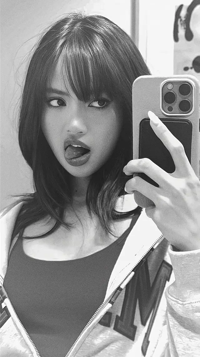 bagi-bagi foto lisa blackpink#trending #gasukaskip📵 @LISA fypgaklu