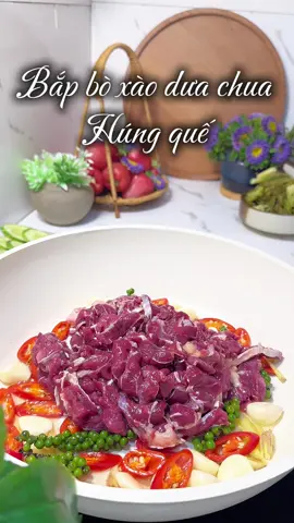 Mọi người thử cho húng quế vào thịt xào dưa chua đi!!!!#amthuc #viral #nauankhongkho #xuhuong #angihomnay #cooking 