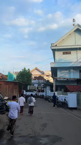 Tag seseorang  #lirboyo #pondoklirboyo #pondokpesantren #mentahanvideo #santri #fyp #santrilirboyo 