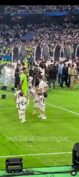 #pourtoii #abonnetoi #😂😂🥰🥰 @🧑‍🦯LE MERENGUE 🦍 