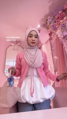 lucu banget outfitnya matching sama cafe yg aku kunjungi. btw innernya gemas bgtt mana hrganya under 100k @mybamus  🥺🤍 #outfitideas #OOTD #fitcheck #outfitinspo #bajubalon 