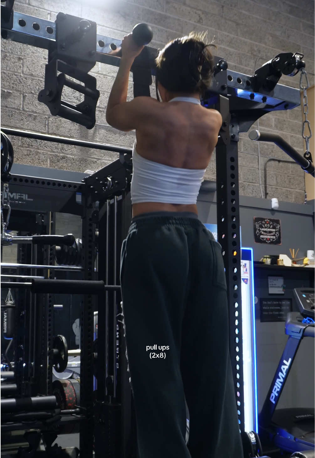 when ur back becomes ur favourite accessory ❤️‍🔥 #backworkout #GymTok #backday #upperbody #workouttips  