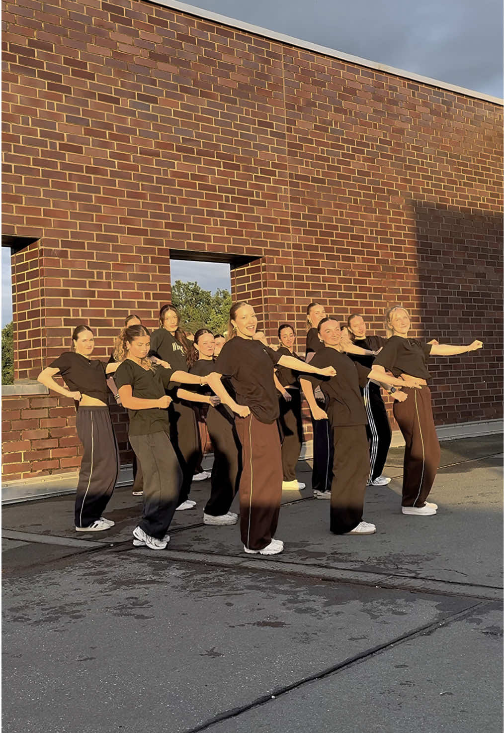 Dc by me  Macht immer unendlich viel spaß mit euch ♥️ #dancevideo#stormzy#dc#dancechallenge #choreo#dancer#choreography  @Elli @Neele 🌸 @nele @Τessa @V I V I @Ella @mariesmry 