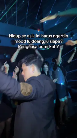Ga ada manfaatnya juga ke gua hahaha #ambyarsenopati 