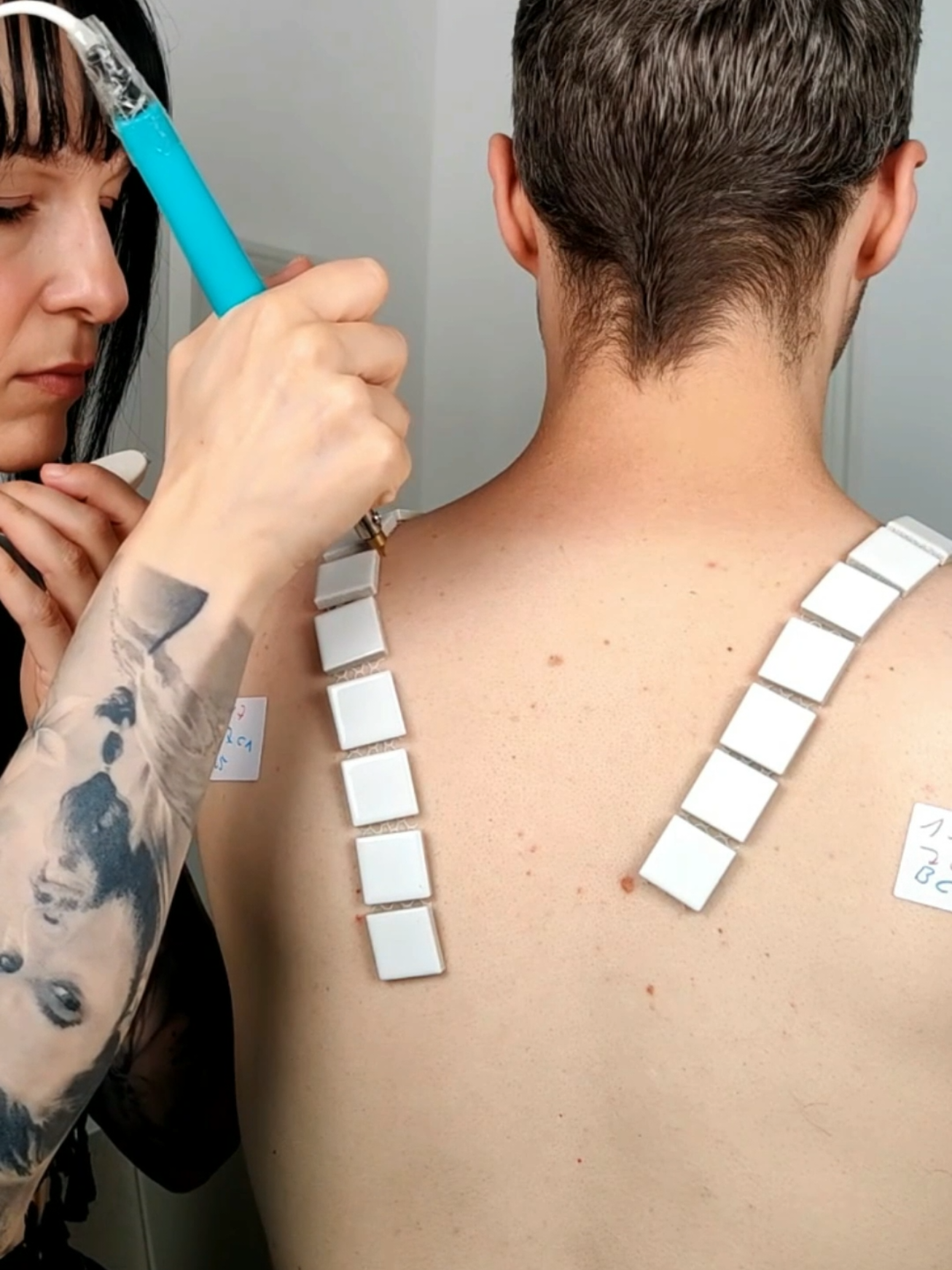 Back skin therapy with tiles #asmr #asmrvideo 