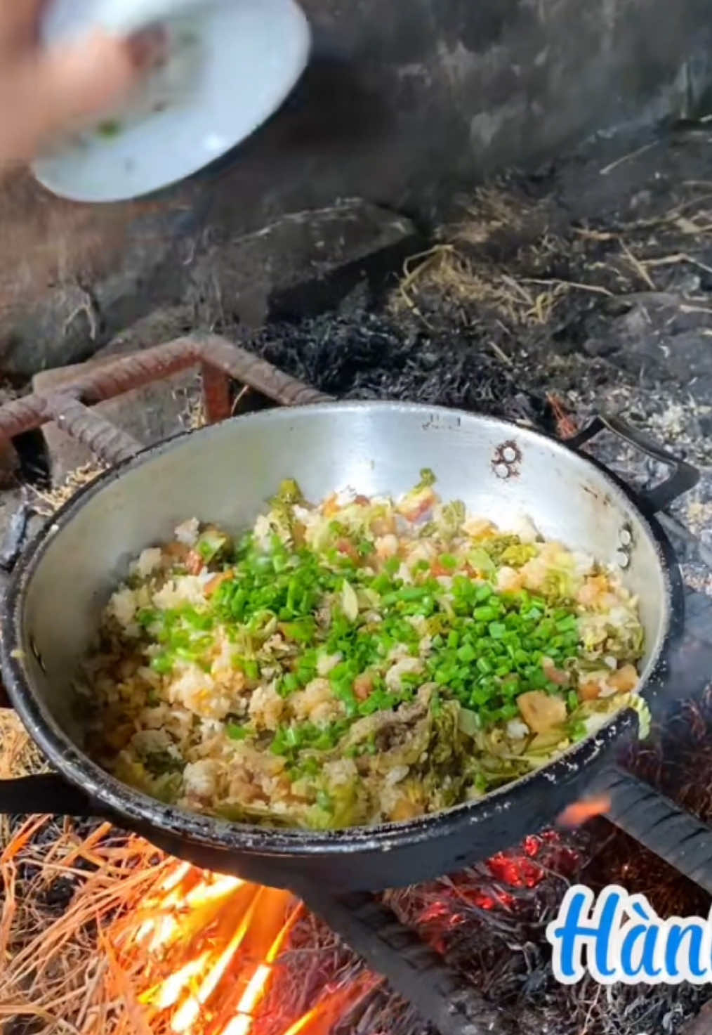 Cơm rang Tóp Mỡ bếp Rơm 😋Tuổi thơ 🥰 #tuoitho  #Tet2026  #tetbinhngo 