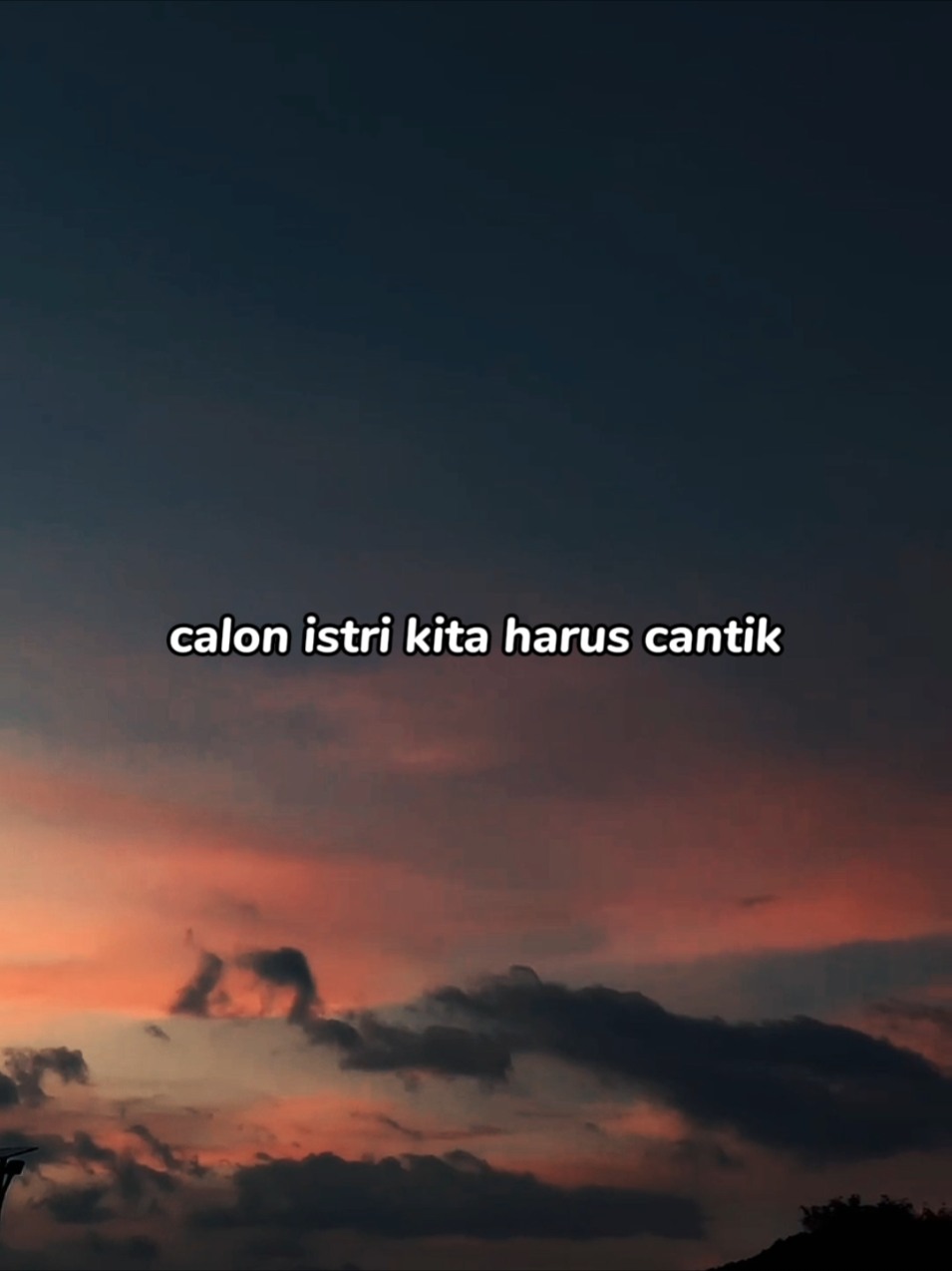 cukup kita aja yang jelek istri jangan😅#CapCut #soundviral #foryou #tmtemplate #templatecapcut 