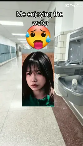 Bro im just trying to enjoy the water 😭😭😭😭😭! #squidgamenetflix #222x333 #capcut #edit